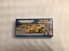 Walthers SceneMaster HO Scale Two-Axle Truck Crane Kit