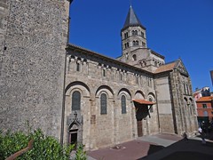 Clermont Ferrand - Basilique ND du port