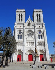 Basilique Saint-Donatien-et-Saint-Rogatien mars 2022