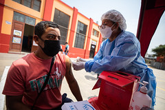 310322 Campaña de vacunación itinerante en Barrios Altos