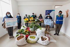 240522 MML entrega donación de alimentos a la Olla Común 'Santa Rosita' en San Genaro, Chorrillos