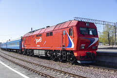 TEP70 diesel passenger locomotive
