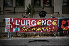 Paris, rassemblement pour la défense de l'hôpital publique
