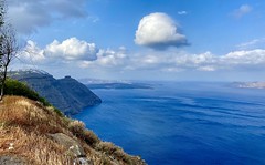 Fira to Oia - cliff-top hike in Santorini