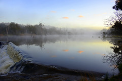 LoxPix Fog on the Weir (QLD) 2022 🚶‍♂️
