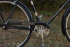 1968 Raleigh Sports Mens 23 inch frame / Refurbish or semi-restoration project