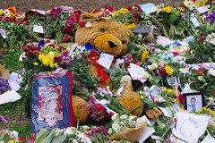 Tributes in Green Park
