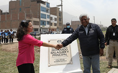 141022 Alcalde de Lima, Arq. Miguel Romero Sotelo, entrega más de 6 Km de vías en Lurigancho - Chosica