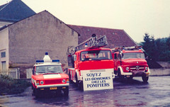Véhicules Pompiers - Feuerwehrfahrzeuge - Fire and Rescue Vehicles