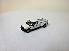 RIVER POINT HO SCALE FORD F-SERIES SUPER DUTY PICKUP DUEL WHEEL