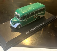 Model Bus