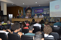 Seminário Municipal discute experiências e práticas do acompanhamento de usuários de drogas em cenas de uso