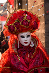 S 61_23 ROSHEIM: Carnaval Vénitien_1 - Nuances de Rouge
