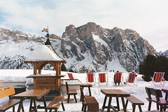 12.2022: Eastern Sierra, Dolomites skiing
