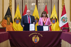 200323 Alcalde Rafael López Aliaga en firma de convenio con la Universidad Federico Villarreal