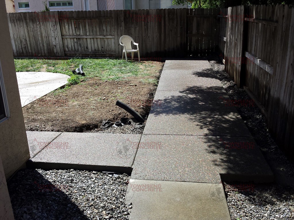 Exposed Aggregate Backyard Concrete