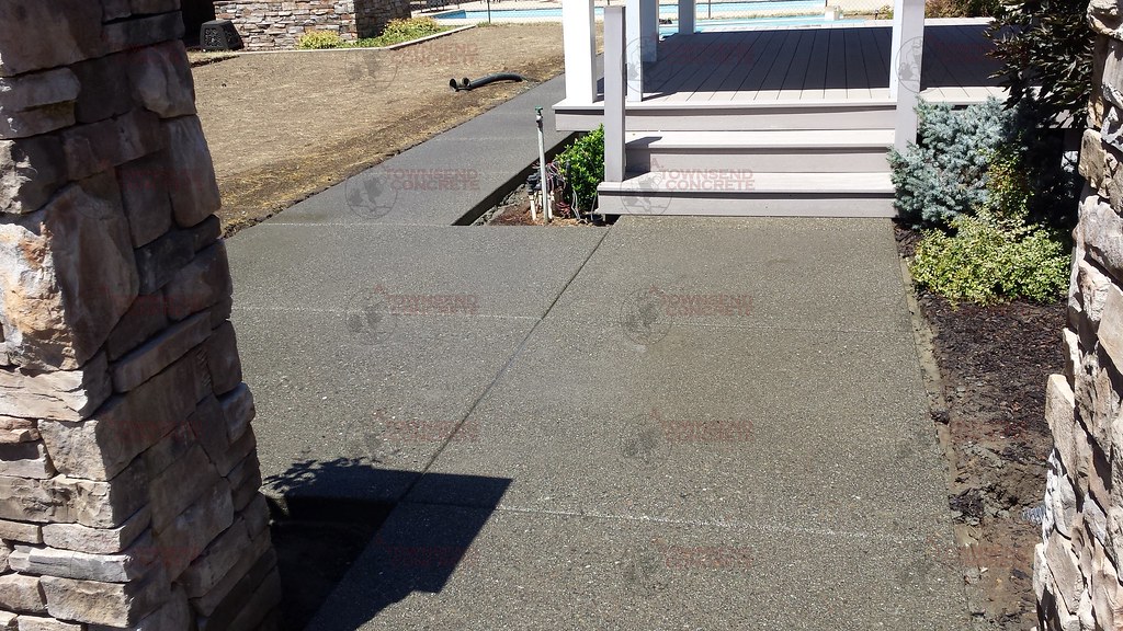 Exposed Aggregate Concrete Walkways In Vacaville California