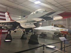 UT-Hill AFB Museum-F16 Thunderbird01