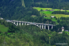 TRAINS ON BRIDGES - ZÜGE AUF BRÜCKEN