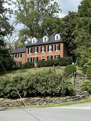 Historic mansion on the hill - Waterford Virginia