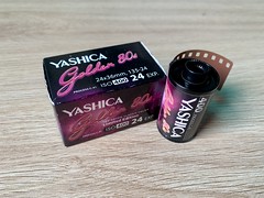 Yashica Golden 80s