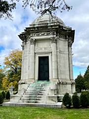 Henry A. C. Taylor mausoleum (1921), Woodlawn Cemetery, the Bronx, New York City