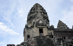 Touring Cambodia's Angkor Wat