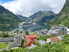 Norvége, le Fjord de Geiranger avec le Costa Pacifica