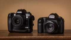 FinePix S3 Pro (2004) / Canon EOS-5D (2005)