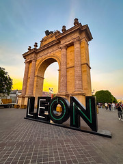 2024-03-30 León
