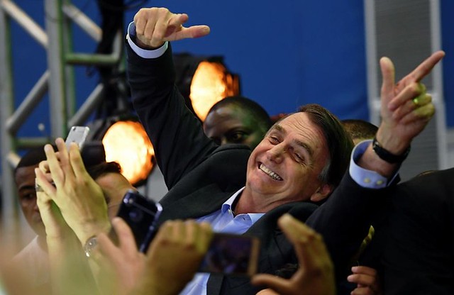 Resultado de imagem para Bolsonaro, a lideranÃ§a da barbÃ¡rie!