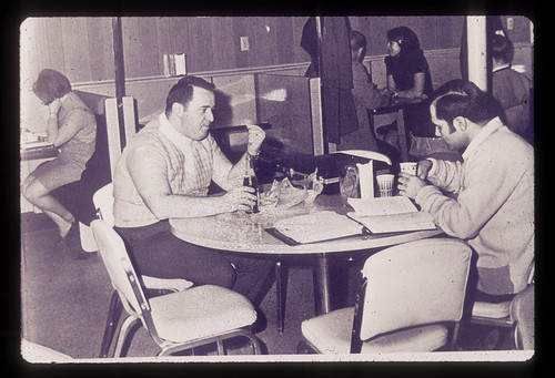 1972 Baxter, Dick in snack shop