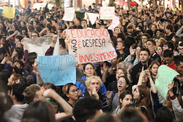 Estudantes seguem se mobilizando contra cortes de recursos para a EducaÃ§Ã£o  - CrÃ©ditos: Giorgia Prates 
