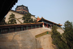 Pałac Letni, Weża Buddyjskich Cnut