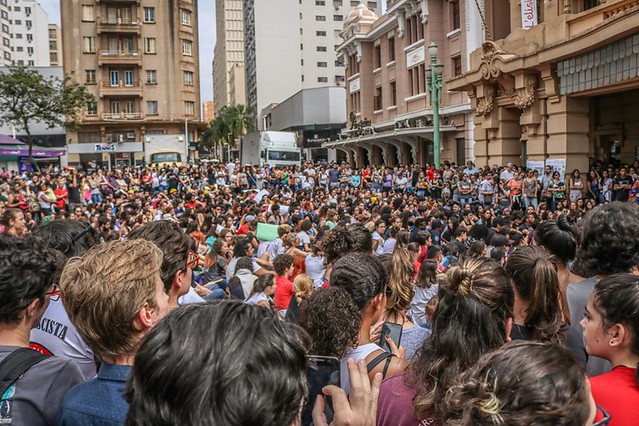 Cerca de 300 mil pessoas se manifestaram nas ruas de SÃ£o Paulo (SP) no 30M, contra os cortes na educaÃ§Ã£o e contra a PEC da PrevidÃªncia - CrÃ©ditos: Foto: MÃ­dia Ninja
