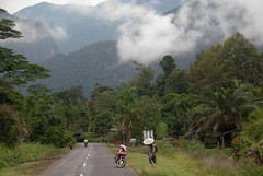 Droga przez Mulu do Parku Narodowego