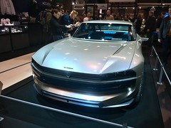 2018 Peugeot e-LEGEND Concept