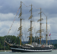 The Kruzenshtern on the last day of the Rouen Armada 2019, on the River Seine from Rouen to Le Havre ... - Photo of Thuit-Hébert