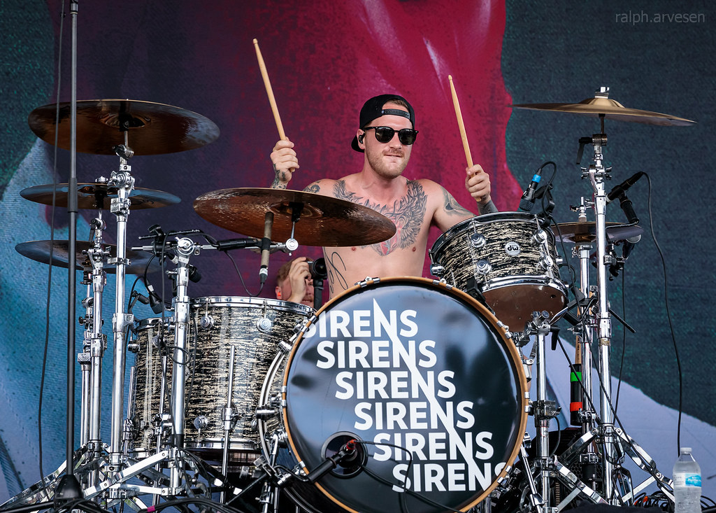 Sleeping With Sirens | Texas Review | Ralph Arvesen