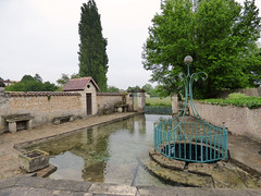 Ronsenac - Fontaine Legenadaire