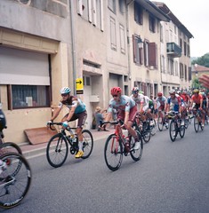 FR19 Le Tour de France, stage 15. Bélesta, Ariège (Rolleiflex 3,5 Ektar100) 12 - Photo of Puivert