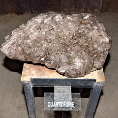 Quartz fumé - Photo of Sainte-Honorine-de-Ducy