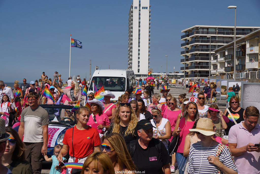 DSC07803 - Beeldbank Pride at the beach