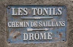 Les Tonils, Drome