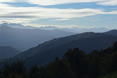 Crossing Pyrenees - Photo of Rimont