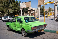 Taksówka w Shiraz czekająca na klientów