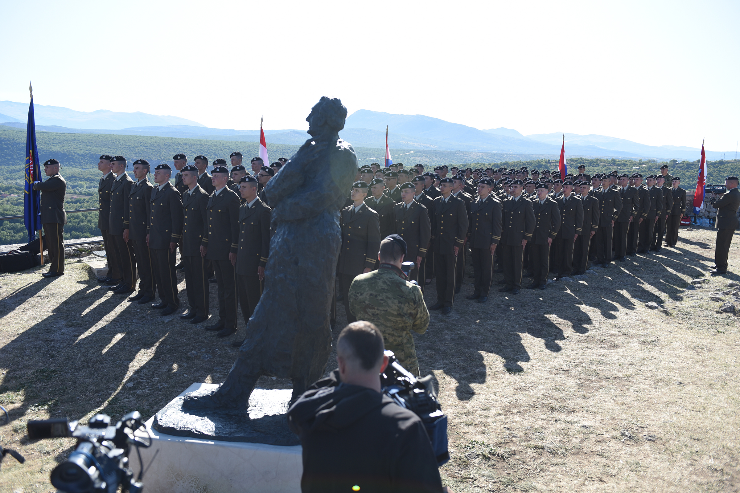 Svečana prisega kadeta Hrvatske vojske u Kninu