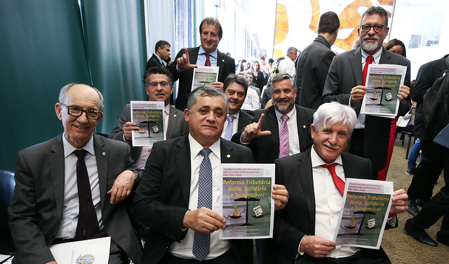 Proposta de reforma "justa, solidária e sustentável" foi lançada em evento na Câmara dos Deputados nesta terça-feira (8) - Créditos: Foto: Lula Marques/PT na Câmara