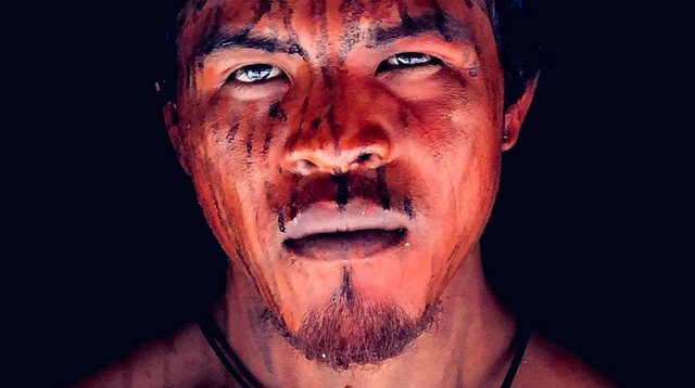 Paulino morava na Terra Indígena Arariboia, território ameaçado por uma série de ações ilegais, sobretudo, a extração madeireira - Créditos: Patrick Raynaud/APIB