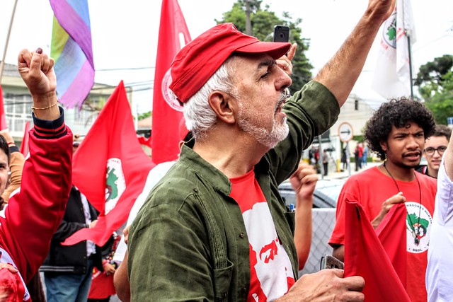 "Temos uma energia mais forte agora, que é o Lula", comemora dirigente do MST